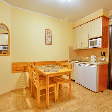 Apartamenty Na Pierwszym Pietrze กรินีซา ดรอยจ์ ภายนอก รูปภาพ
