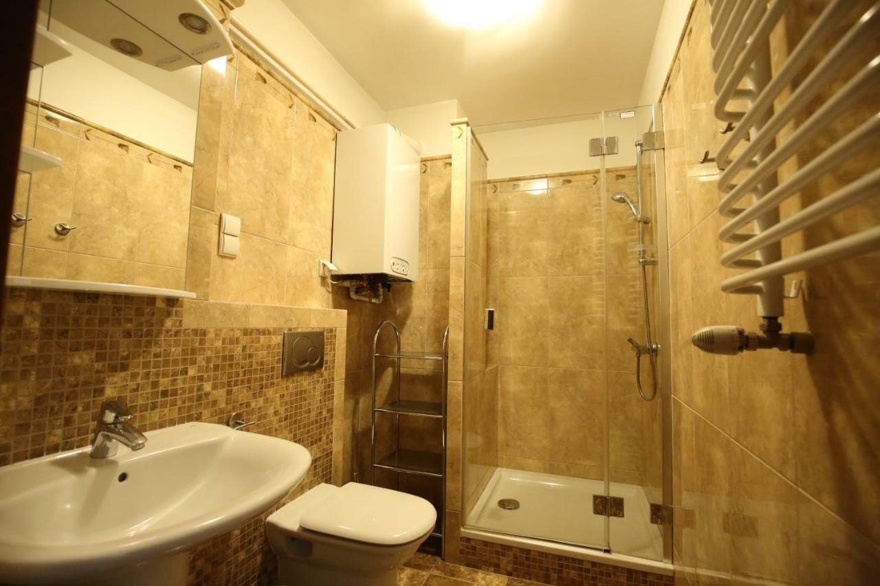 Apartamenty Na Pierwszym Pietrze กรินีซา ดรอยจ์ ภายนอก รูปภาพ