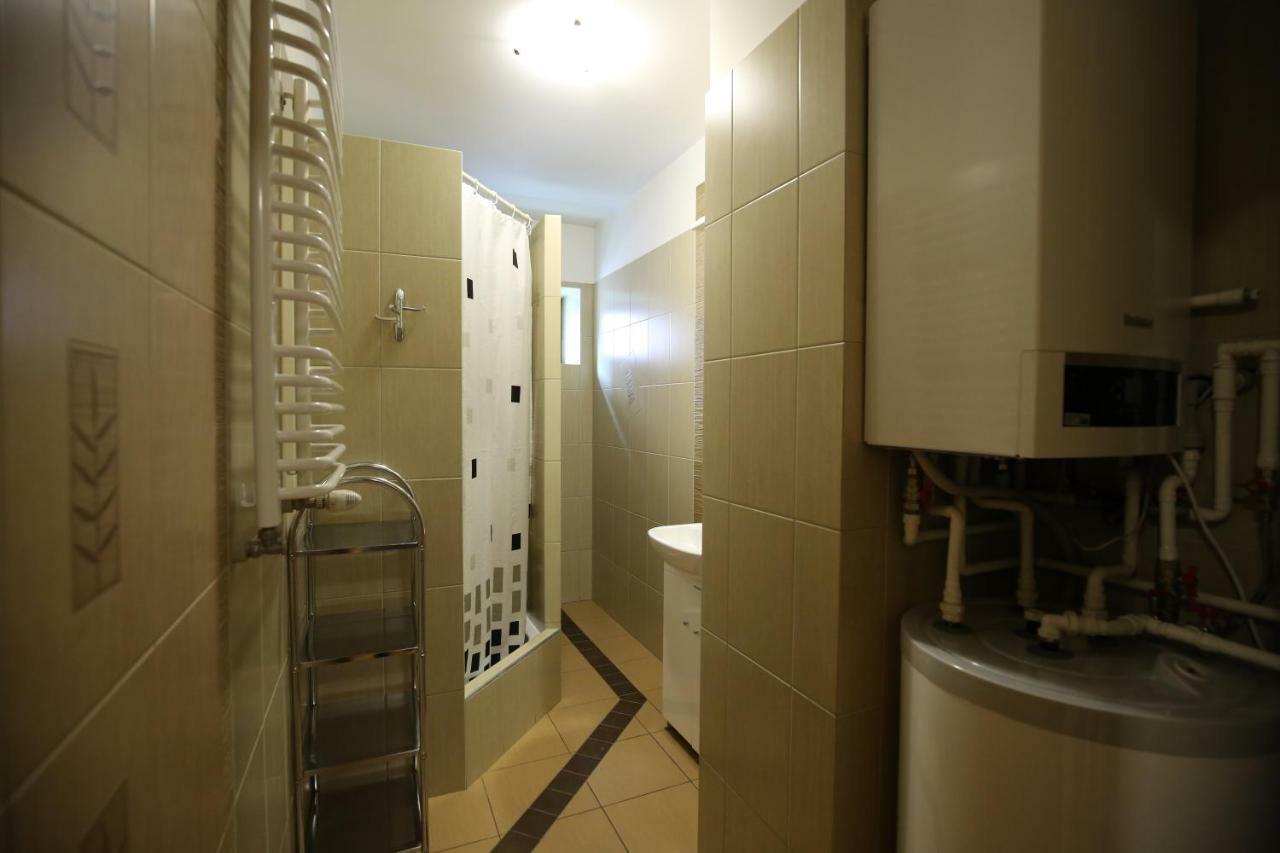 Apartamenty Na Pierwszym Pietrze กรินีซา ดรอยจ์ ภายนอก รูปภาพ